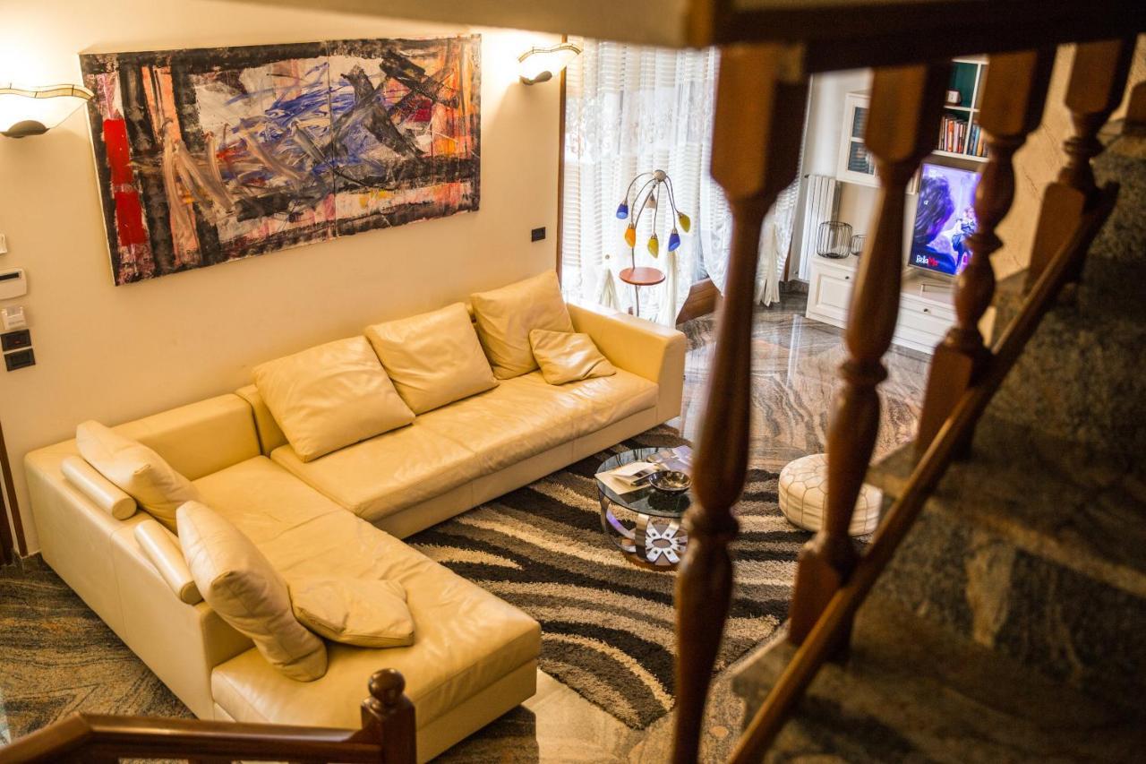 Villa Ivana Desenzano del Garda Buitenkant foto