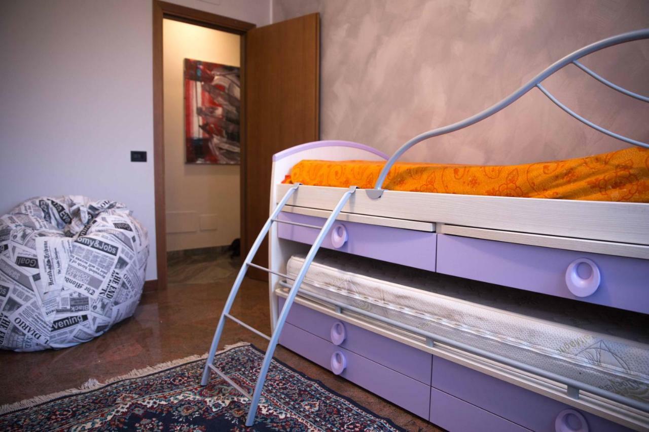 Villa Ivana Desenzano del Garda Buitenkant foto